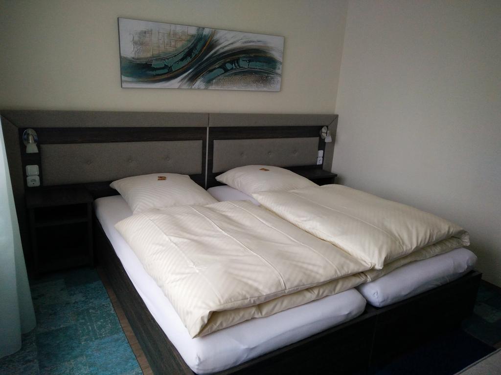 Hotel Alfa Neu-Isenburg Room photo